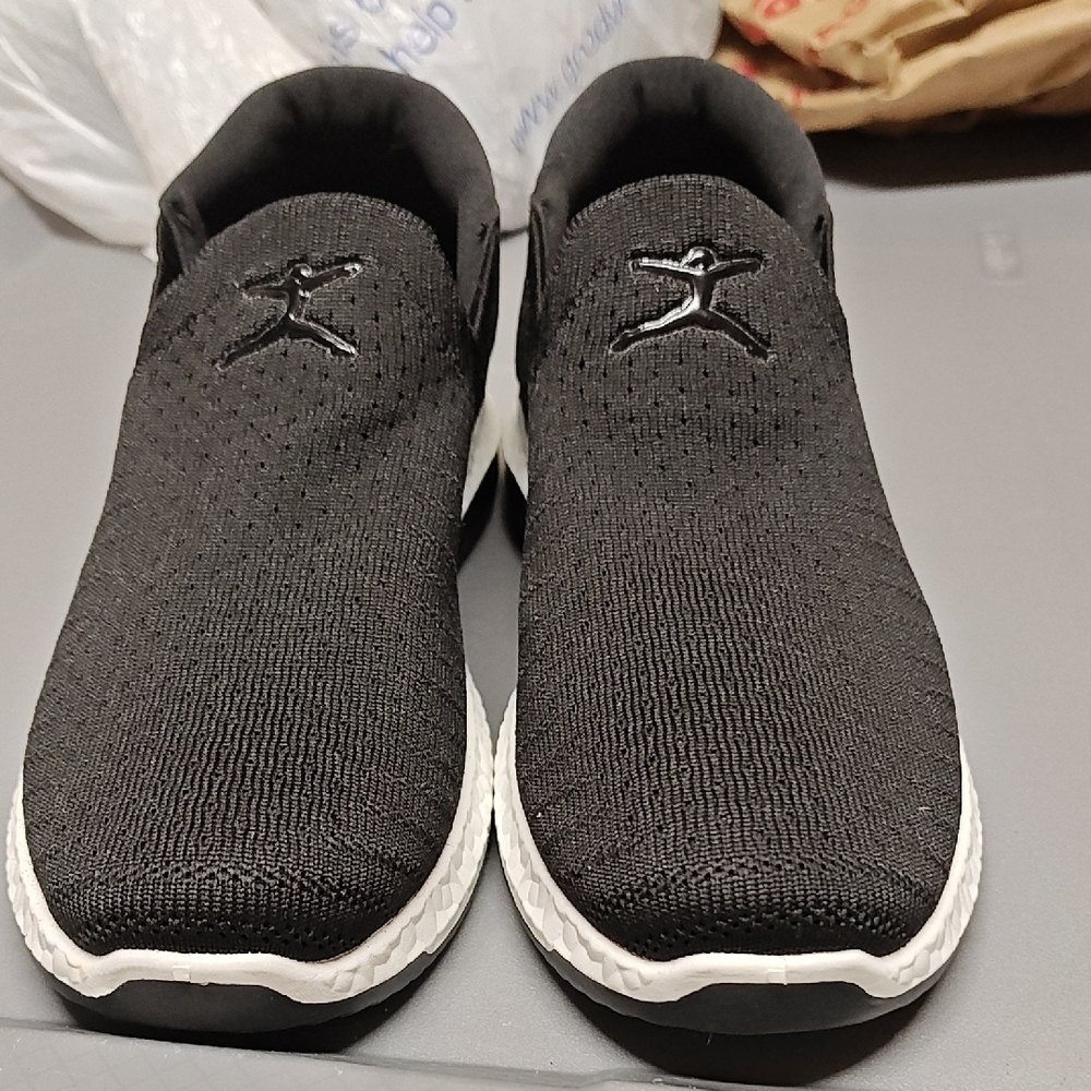 Danskin Spin Slip-On Sneakers - Picture 2 of 9